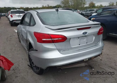 2015 Ford Focus Se z USA, uszkodzony, nr VIN 1FADP3F2XFL277789